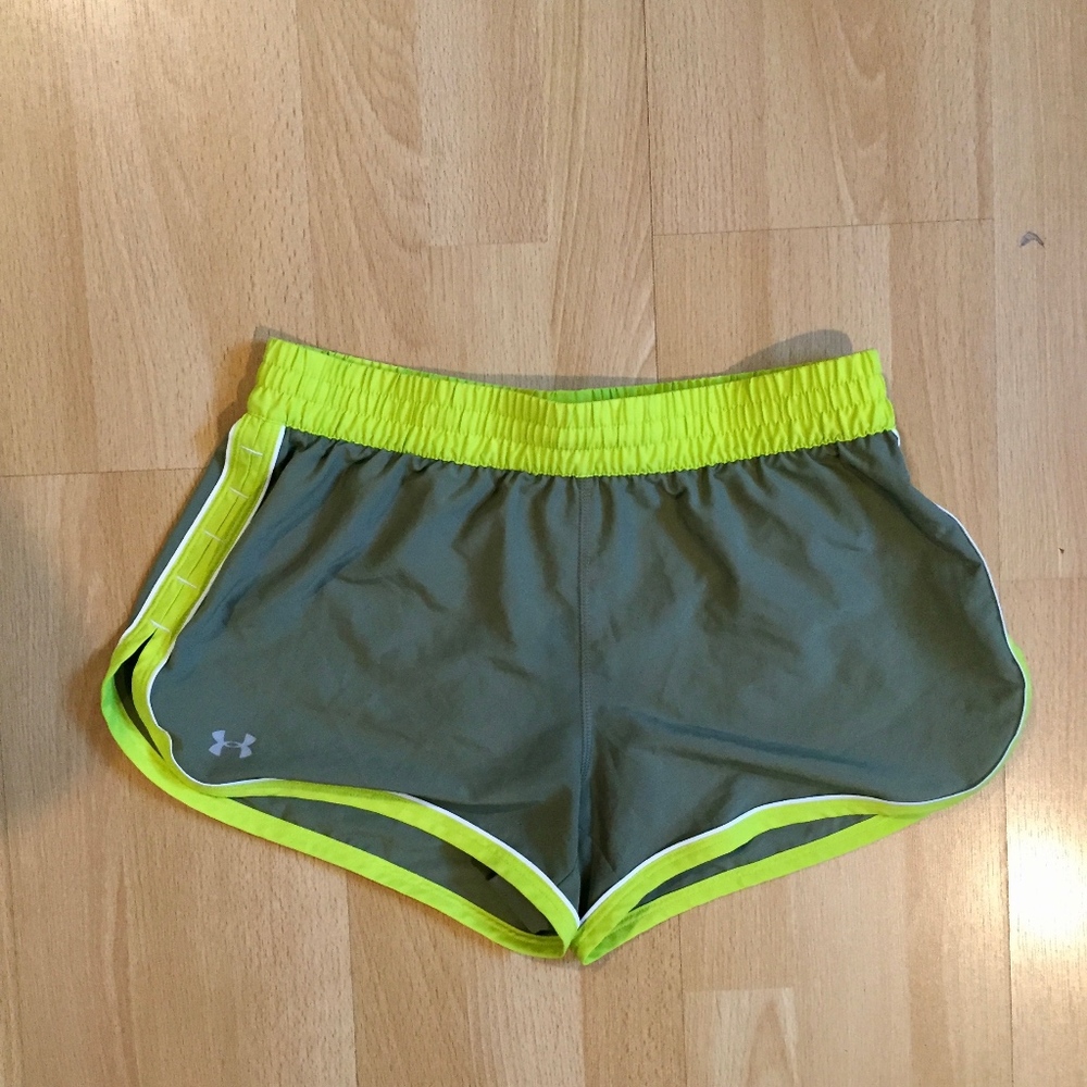 Under Armour Olive shorts
